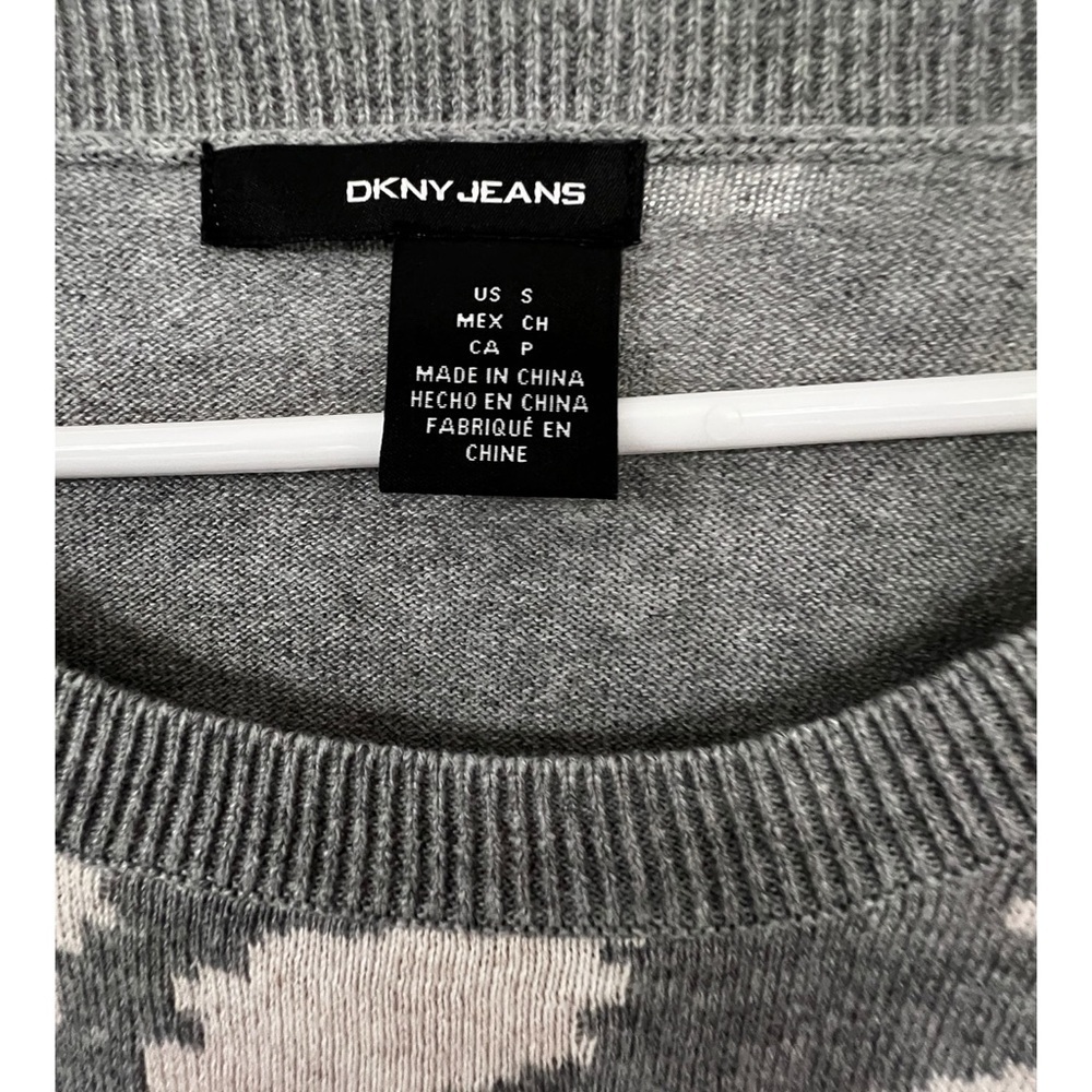 DKNY Gray and Cream Patterned Sweater - Picture 3 of 4